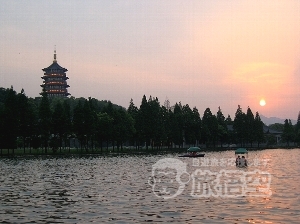 鉄道 列車 杭州 西湖